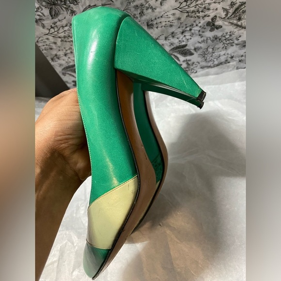 Vintage Dior Green and Cream Leather Heels - Size 8/8.5 approx - Picture 7 of 8